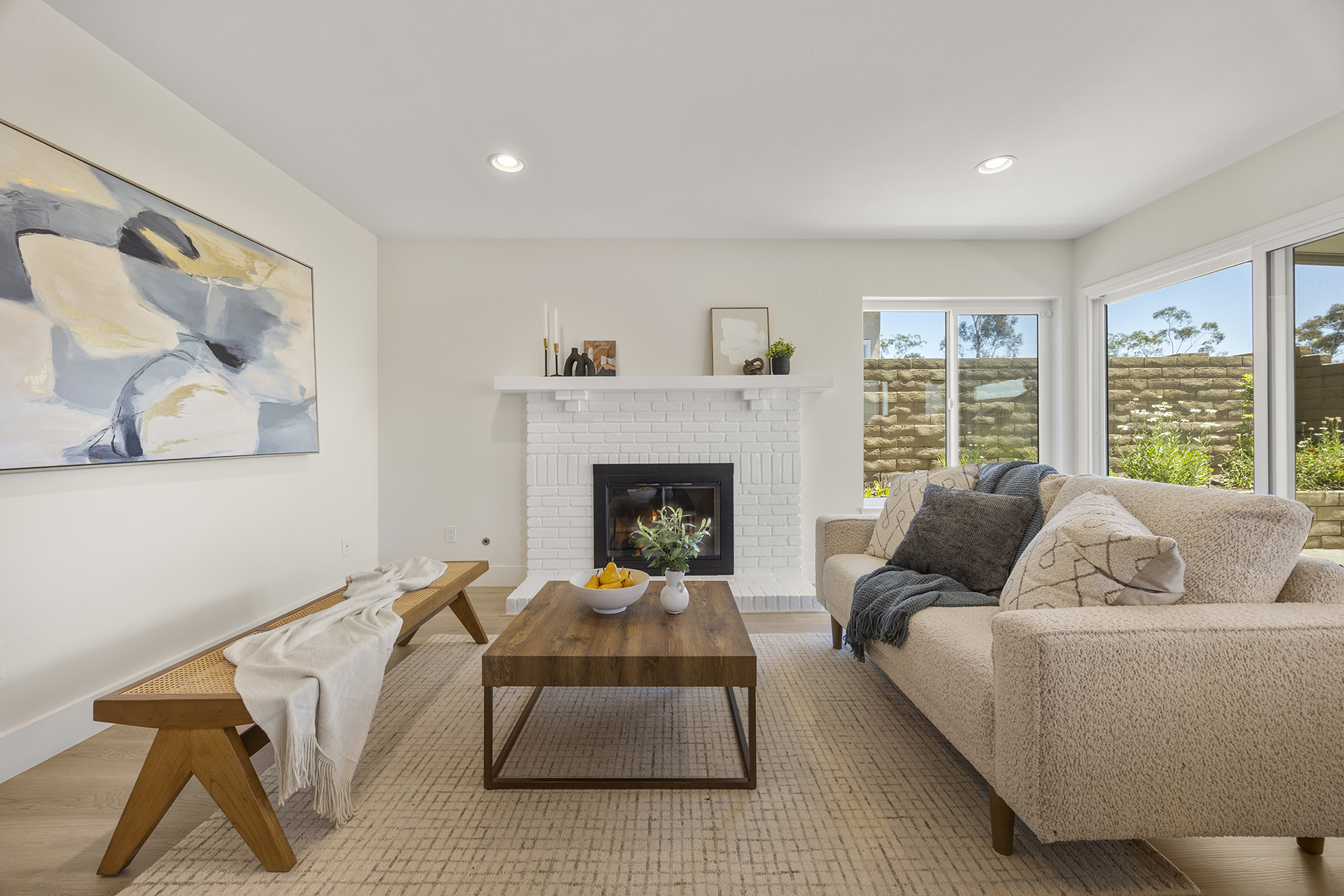 2260 Ardemore Dr - Image 4